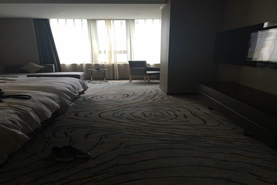 Gallery F Hotel Ухань Экстерьер фото